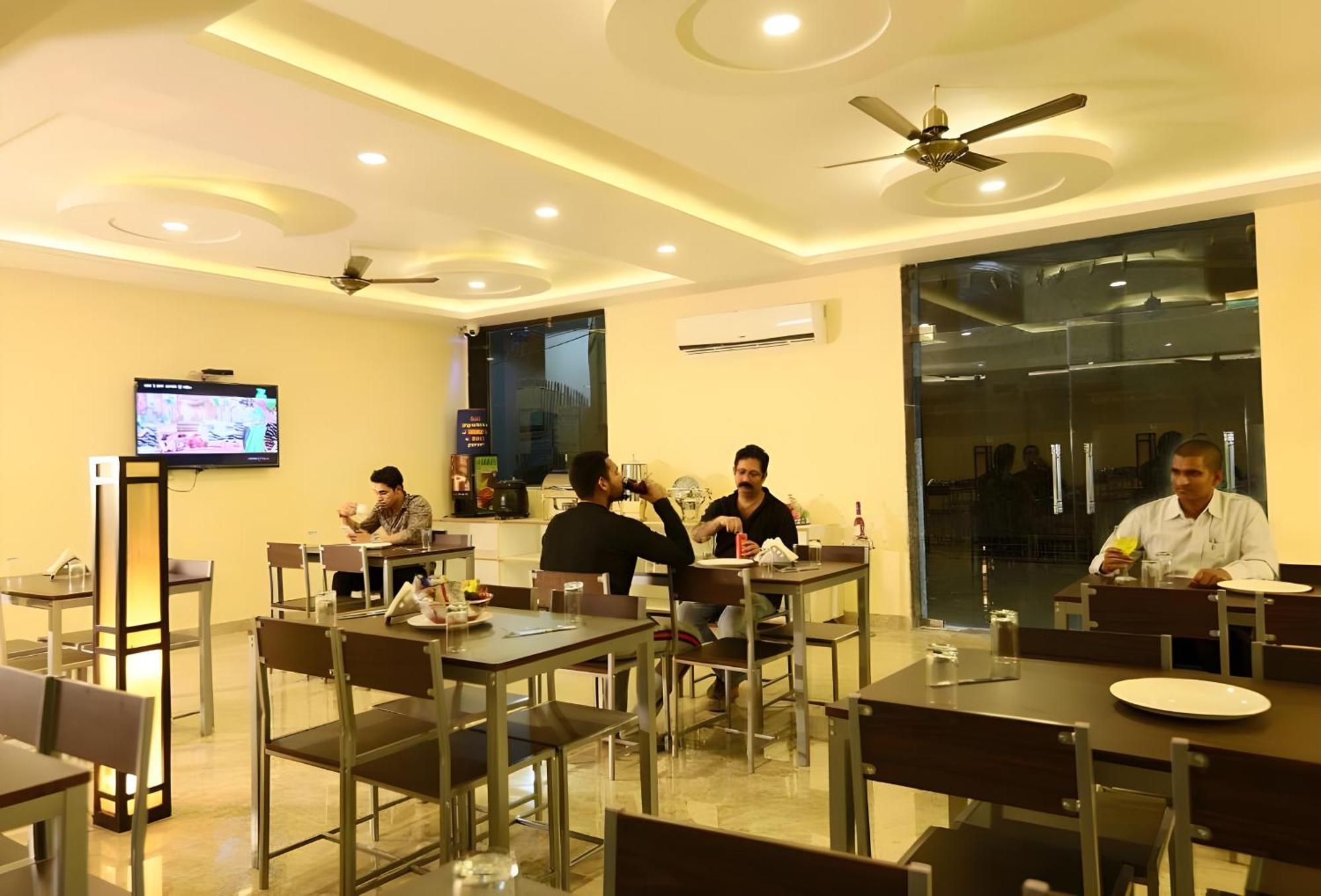 空港酒店 新德里 外观 照片